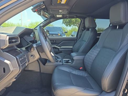 Used 2025 Toyota 4Runner TRD Off-Road Premium w/ Tow Technology Package AWD/4WD image 16