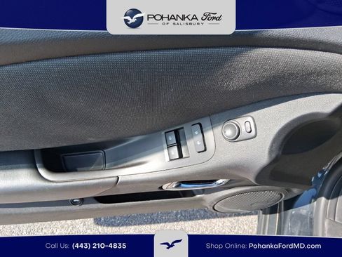 Used 2015 Chevrolet Camaro LT RWD image 9