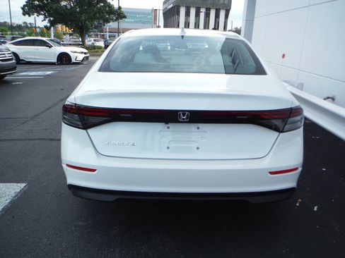 Used 2023 Honda Accord LX image 8
