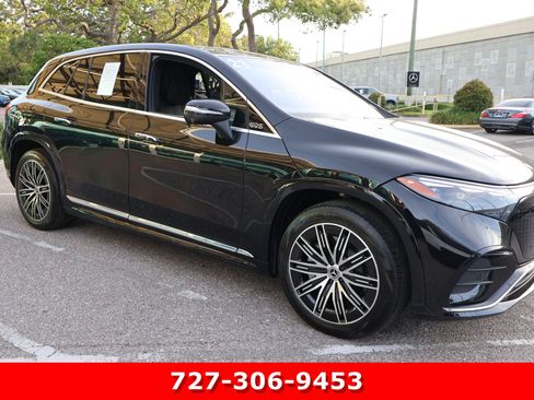 Certified 2023 Mercedes-Benz EQS 580 4MATIC SUV w/ Exclusive Trim Package image 12