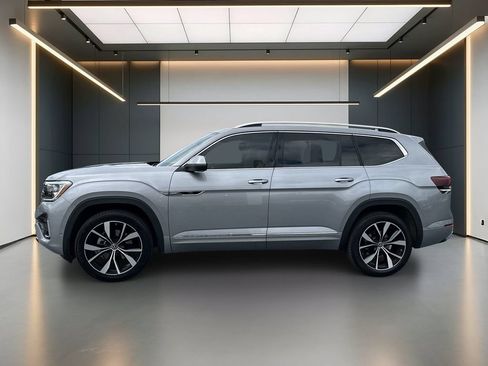 Used 2024 Volkswagen Atlas SEL Premium R-Line AWD/4WD image 2