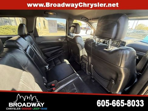 Used 2015 Jeep Grand Cherokee Limited image 10