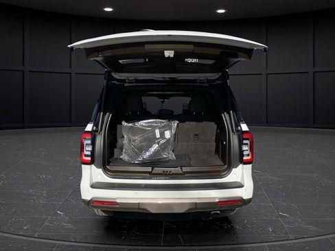 Used 2023 Ford Expedition King Ranch image 16