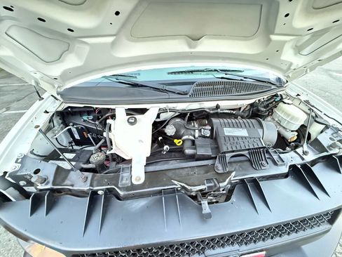 Used 2016 GMC Savana 2500 2500 3dr Extended Cargo Van w/ image 17