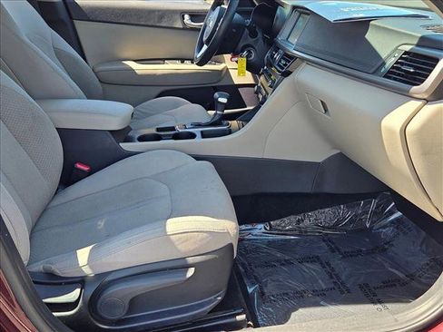 Used 2018 Kia Optima LX image 20