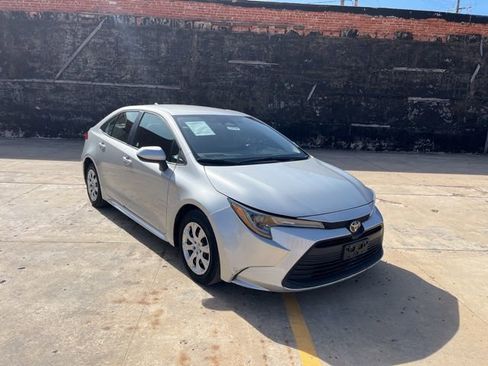Used 2024 Toyota Corolla LE image 8