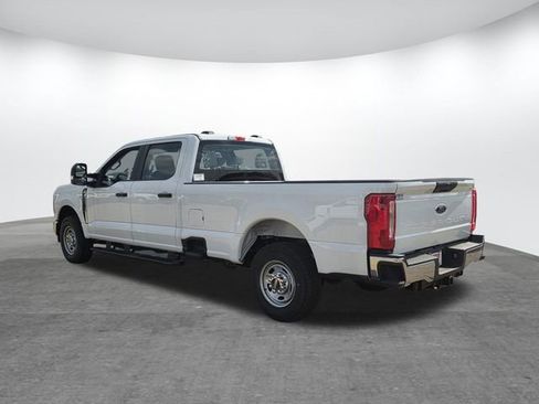 New 2026 Ford F350 XL w/ XL Chrome Package RWD image 3