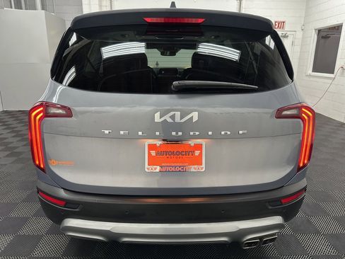 Used 2022 Kia Telluride SX w/ SX Prestige Package image 8
