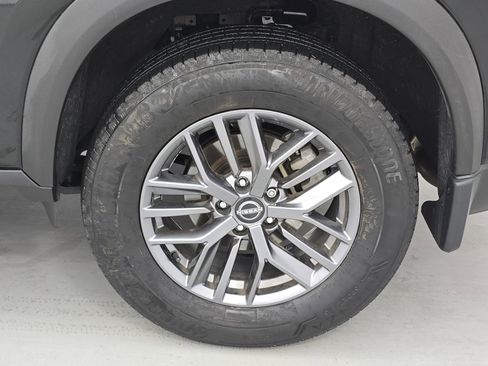 Certified 2023 Nissan Rogue S image 31