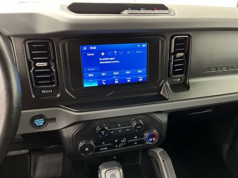 Used 2023 Ford Bronco Big Bend image 16