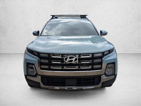 Used 2025 Hyundai Santa Cruz Limited AWD/4WD image 2