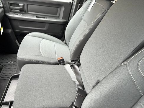 New 2026 RAM 3500 Tradesman AWD/4WD image 32