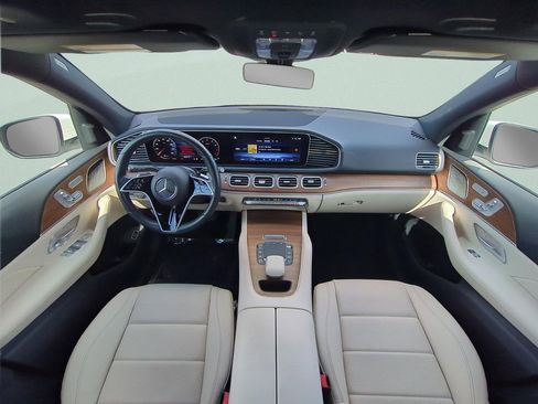 Used 2025 Mercedes-Benz GLE 350 4MATIC image 11