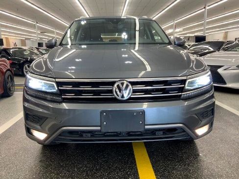 Used 2019 Volkswagen Tiguan SEL Premium image 3