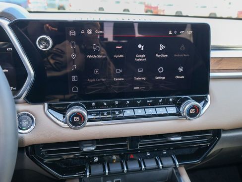 New 2026 GMC Canyon Denali image 14