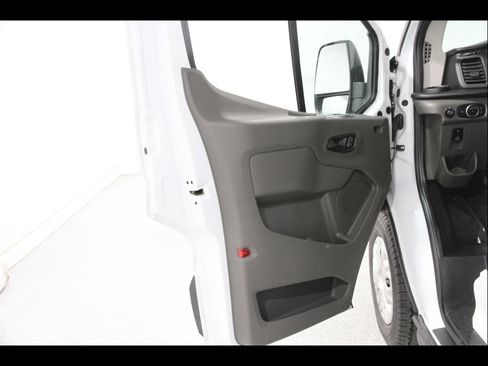 Used 2023 Ford Transit 350 XLT RWD image 4