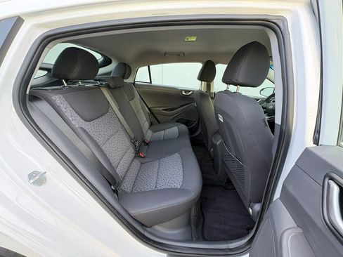 Used 2018 Hyundai Ioniq Blue FWD image 19
