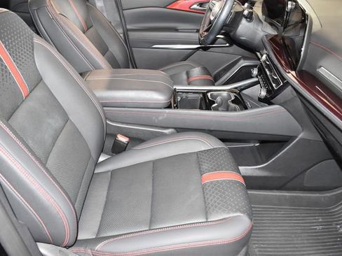 Used 2024 Chevrolet Traverse RS w/ LPO, Floor Liner Package AWD/4WD image 10