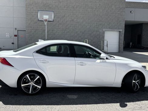 Used 2017 Lexus IS 300 AWD w/ Premium Package image 5