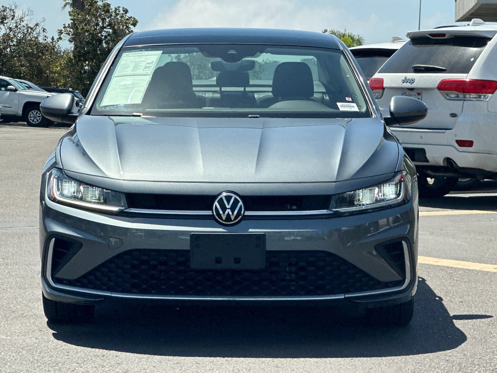 Used 2025 Volkswagen Jetta SE FWD image 7