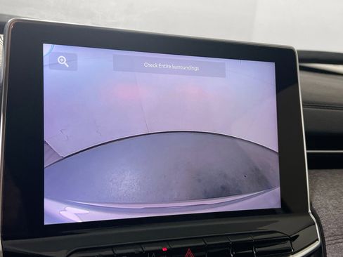 Used 2022 Jeep Compass Latitude image 13