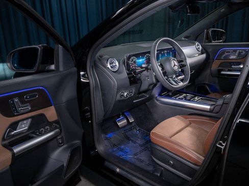 Certified 2025 Mercedes-Benz GLA 35 AMG 4MATIC image 10