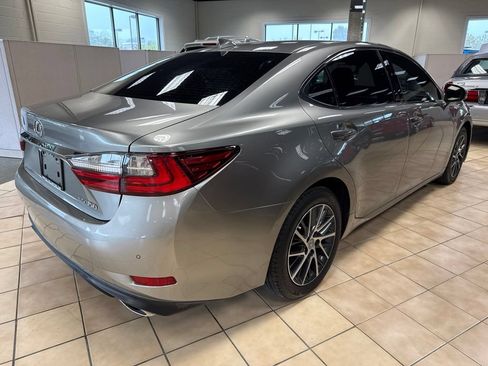 Used 2018 Lexus ES 350 w/ Luxury Package w/Wood Trim FWD image 7