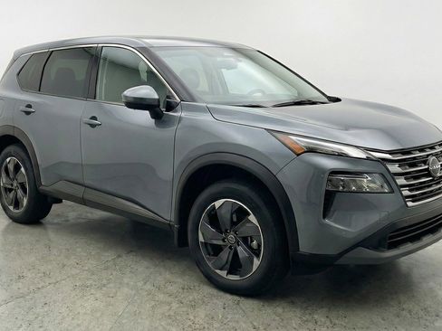 Used 2025 Nissan Rogue SV FWD image 1