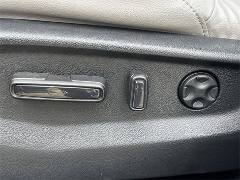 Used 2018 Honda CR-V EX-L image 23