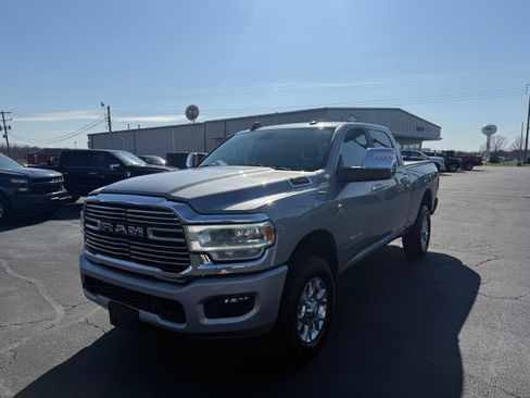 Used 2023 RAM 2500 Laramie AWD/4WD image 3