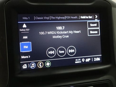 Used 2024 Chevrolet Silverado 1500 Custom w/ Turbomax Blackout Package image 41