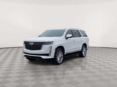 Used 2023 Cadillac Escalade Premium Luxury w/ LPO, Floor Liner Package AWD/4WD image 4