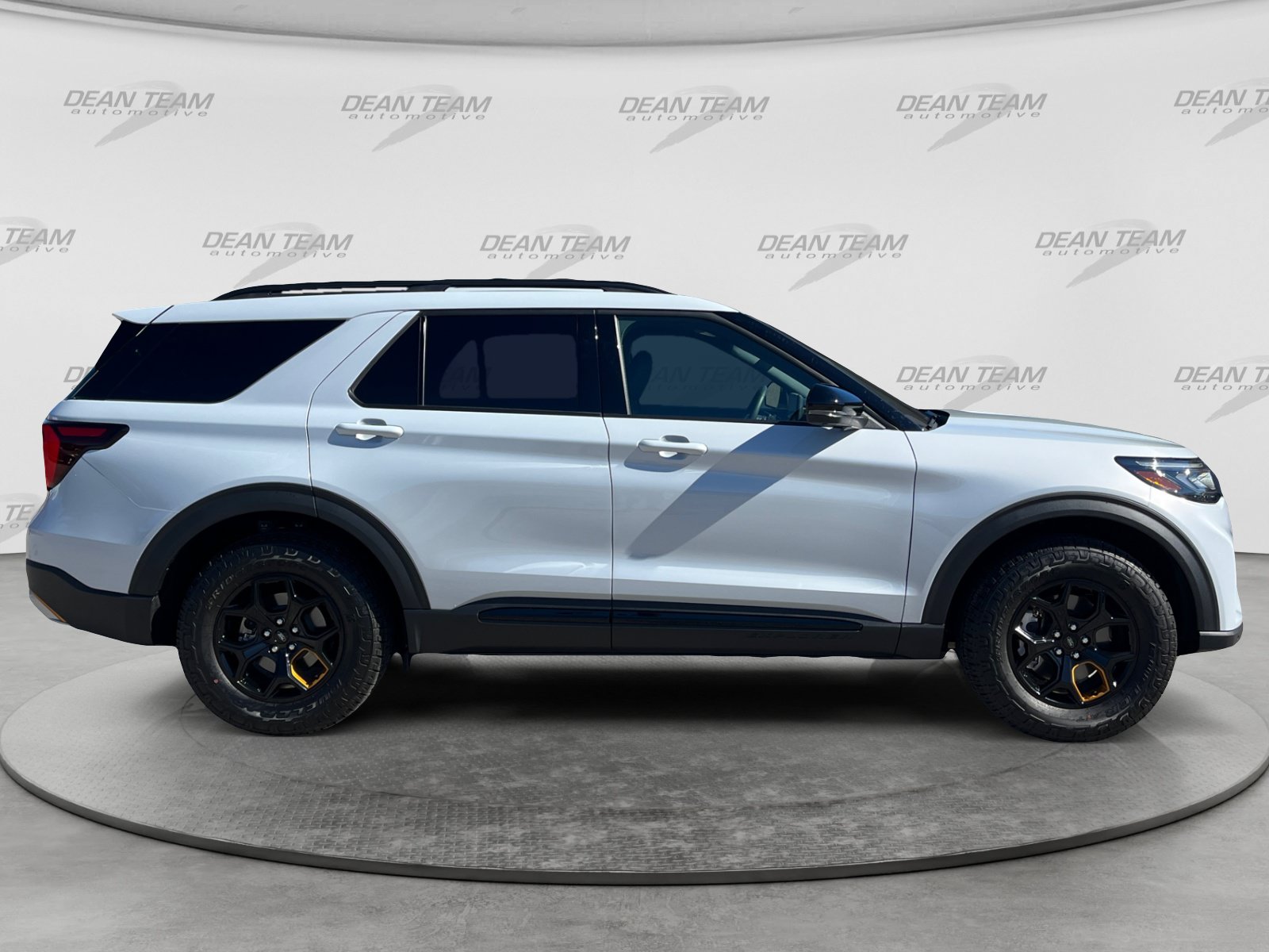 Used 2026 Ford Explorer Tremor w/ Tremor Ultimate Package AWD/4WD image 9