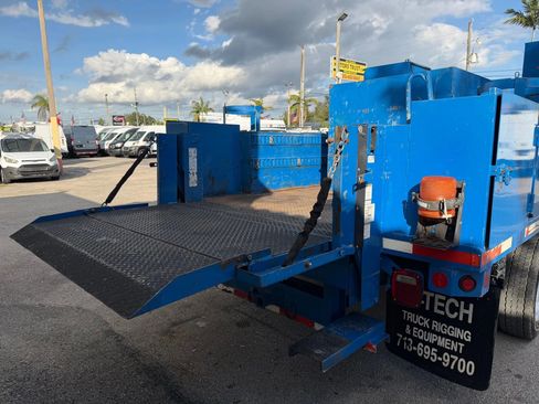 Used 2017 Ford F550 2WD Crew Cab Super Duty w/ Power Equipment Group image 6