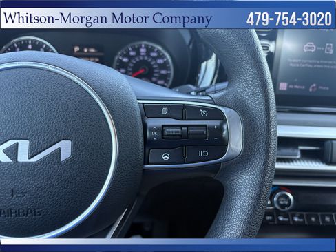 Used 2022 Kia K5 LXS FWD image 17