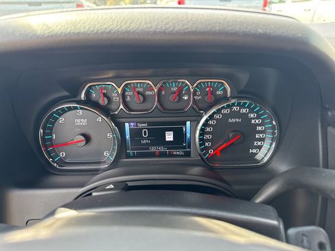 Used 2017 Chevrolet Tahoe LT image 28