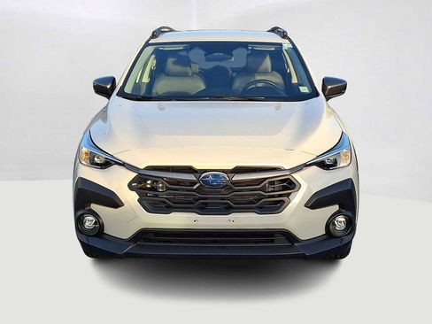 Used 2024 Subaru Crosstrek 2.0i Premium image 3