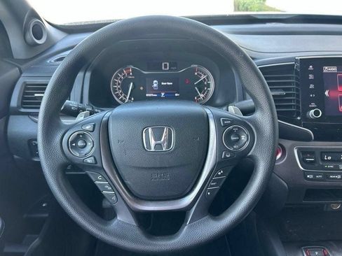 Used 2023 Honda Ridgeline Sport image 9