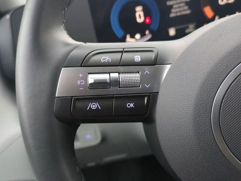 Used 2025 Hyundai Kona SEL image 22