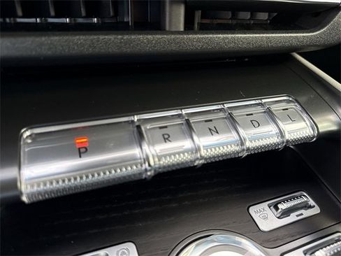 Used 2024 Lincoln Nautilus Reserve image 20