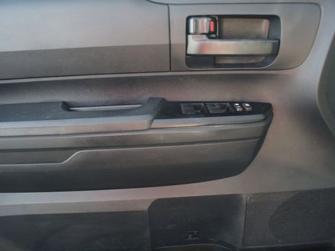 Used 2018 Toyota Tundra SR RWD image 23