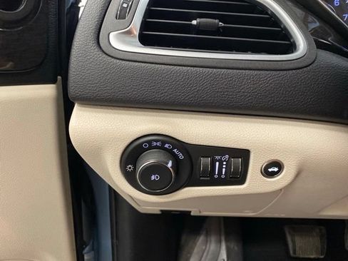 Used 2015 Chrysler 200 C FWD image 16