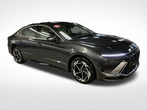 Used 2024 Hyundai Sonata SEL w/ Convenience Package image 8