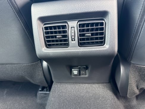 New 2026 Toyota Camry Hybrid FWD image 16