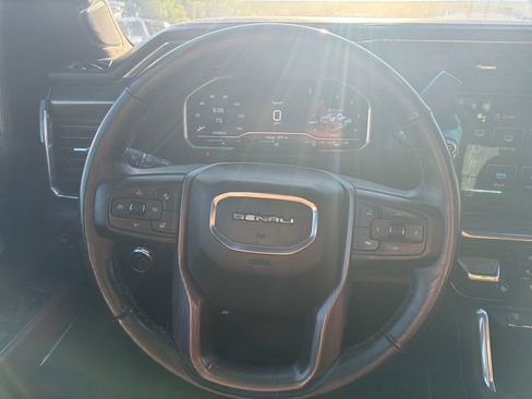 Used 2025 GMC Sierra 3500 Denali Ultimate AWD/4WD image 16