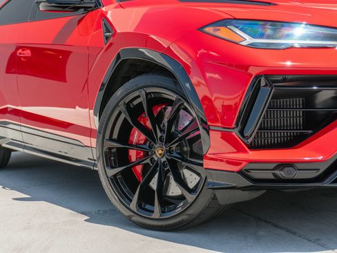 Used 2024 Lamborghini Urus S AWD/4WD image 33
