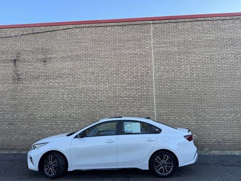 Used 2023 Kia Forte GT-Line w/ GT-Line Premium Package image 30