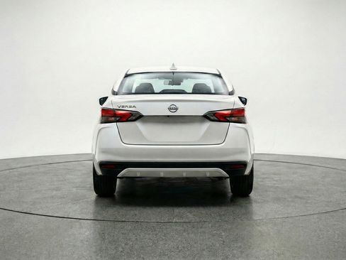 Used 2025 Nissan Versa SV FWD image 7