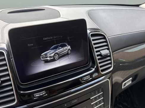 Used 2019 Mercedes-Benz GLE 43 AMG GLE 43 4MATIC Sport Utility 4D image 31