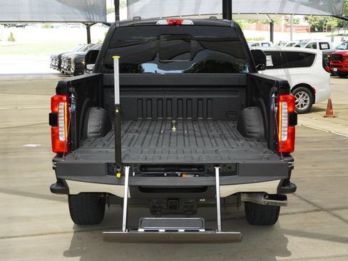 Used 2025 Ford F250 Lariat w/ Chrome Package AWD/4WD image 37